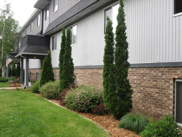 Exterior Photo 1