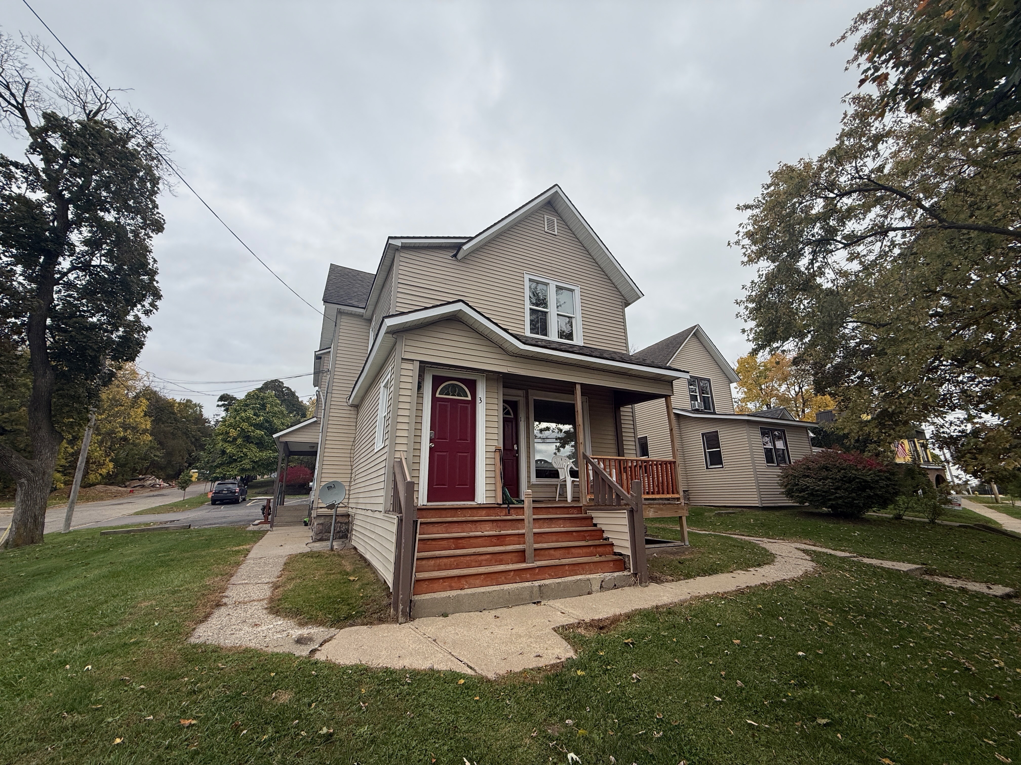 1426 West Michigan Ave #3