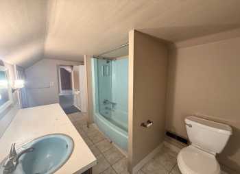 Interior Photo 18
