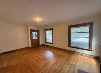 Interior Photo 9